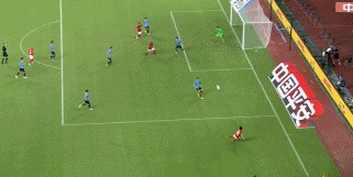 1628259854021071687.gif 吕文君.gif